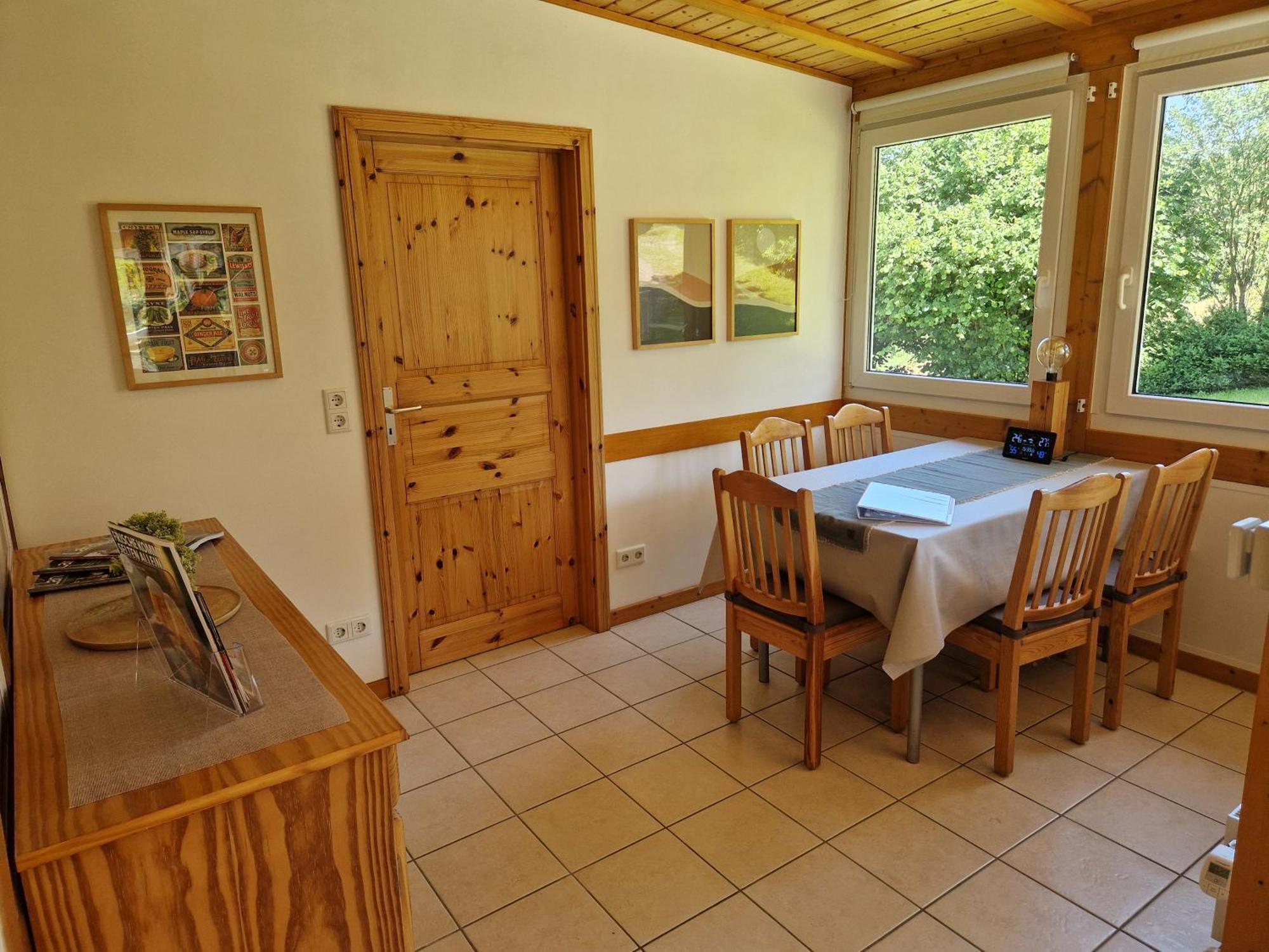 Ferienhaus Berghausen Am Hennesee Meschede Exterior foto